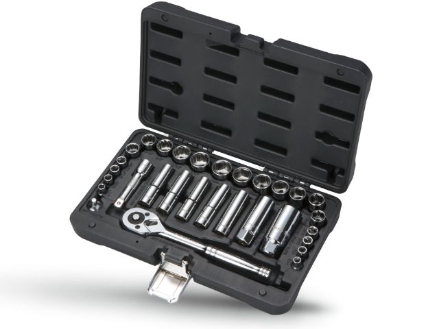 30 Pieces Ratchet and Socket Set